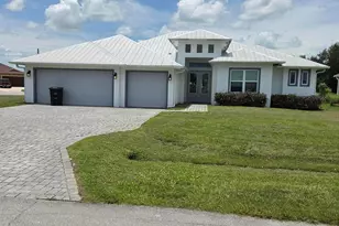 5231 NW Iredell St, Port Saint Lucie, FL 34986 - Photo 3