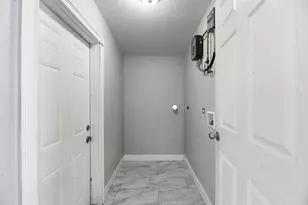 1640 NE 32nd Pl, Pompano Beach, FL 33064 - Photo 25