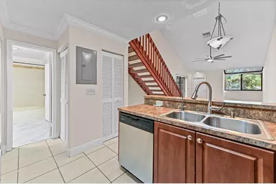 7184 Sportsmans Drive, North Lauderdale, FL 33068 - Photo 9