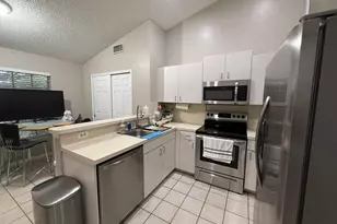 13025 Meadowbreeze Dr, Wellington, FL 33414 - Photo 11