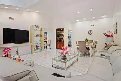 6858 Fountains Circle, Lake Worth, FL 33467 - Photo 9