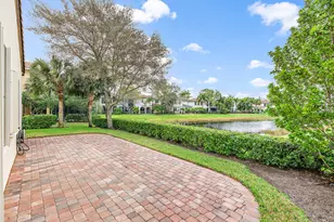 1058 Vintner Blvd, Palm Beach Gardens, FL 33410 - Photo 5