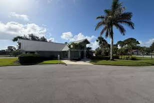 1720 SE Linpark Ct, Port Saint Lucie, FL 34952 - Photo 25
