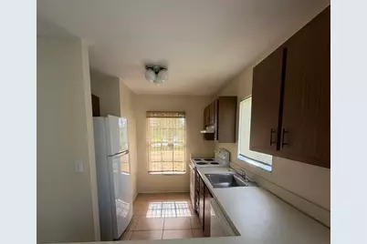 1720 SE Linpark Court, Port Saint Lucie, FL 34952 - Photo 9