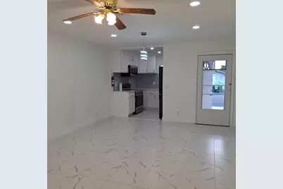 2739 Emory Drive W #J, West Palm Beach, FL 33415 - Photo 9