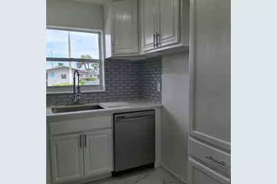 2739 Emory Drive W #J, West Palm Beach, FL 33415 - Photo 9