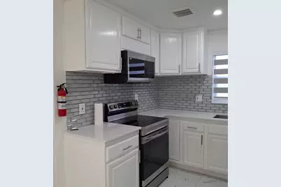 2739 Emory Drive W #J, West Palm Beach, FL 33415 - Photo 13