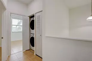 2851 W Prospect Rd, Tamarac, FL 33309 - Photo 11