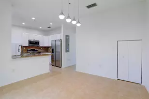 2851 W Prospect Rd, Tamarac, FL 33309 - Photo 5