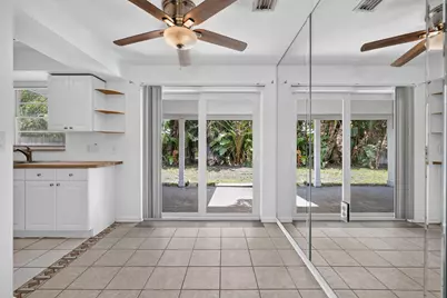 101 E Beverly Road E, Jupiter, FL 33469 - Photo 17