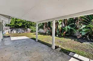 101 E Beverly Road E, Jupiter, FL 33469 - Photo 35