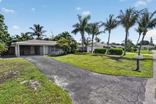 101 E Beverly Road E, Jupiter, FL 33469 - Photo 5
