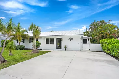 19144 SE Arnold Drive, Tequesta, FL 33469 - Photo 1
