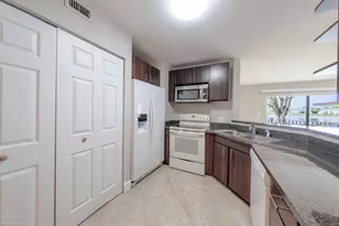 3469 NW 44th St, Oakland Park, FL 33309 - Photo 9