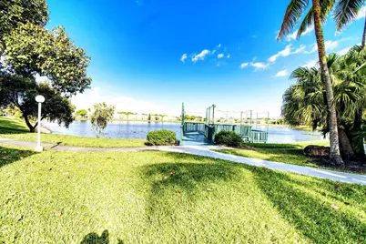 3469 NW 44th Street #101, Oakland Park, FL 33309 - Photo 25