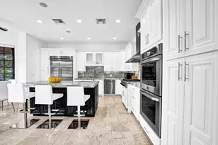 2340 NE 47th St, Lighthouse Point, FL 33064 - Photo 29