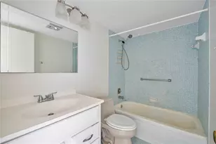 358 Dorset I, Boca Raton, FL 33434 - Photo 9