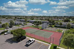 2886 Fernley Dr E, West Palm Beach, FL 33415 - Photo 21