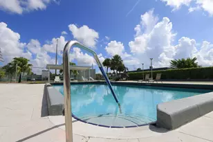 2886 Fernley Dr E, West Palm Beach, FL 33415 - Photo 23