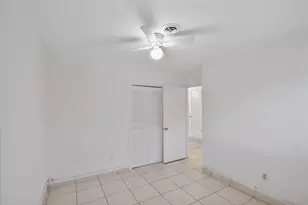 13988 Lake Lure Ct, Miami Lakes, FL 33014 - Photo 25