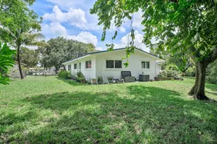 13988 Lake Lure Ct, Miami Lakes, FL 33014 - Photo 11