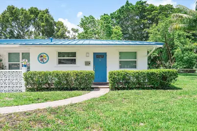 13988 Lake Lure Court, Miami Lakes, FL 33014 - Photo 3