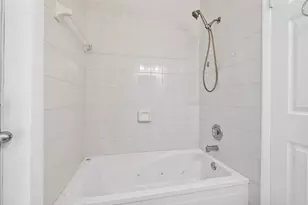 13988 Lake Lure Ct, Miami Lakes, FL 33014 - Photo 23