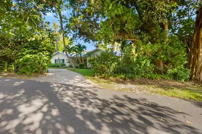 24/22 Via Lucindia Drive, Sewalls Point, FL 34996 - Photo 3