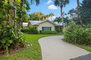 24/22 Via Lucindia Dr, Sewalls Point, FL 34996 - Photo 5