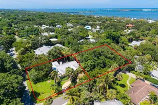 24/22 Via Lucindia Dr, Sewalls Point, FL 34996 - Photo 51