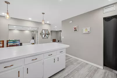 1570 NE 30th Place, Oakland Park, FL 33334 - Photo 19