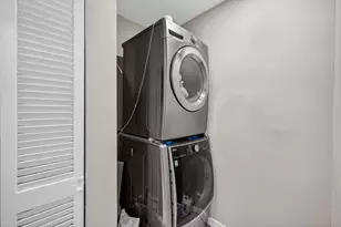 1570 NE 30th Pl, Oakland Park, FL 33334 - Photo 47