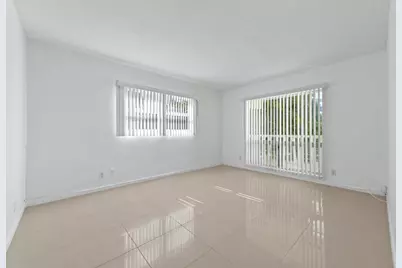 2755 NE 28th Avenue #F-1, Lighthouse Point, FL 33064 - Photo 11