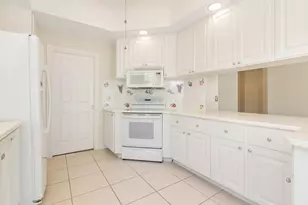 150 Euphrates Cir, Palm Beach Gardens, FL 33410 - Photo 5