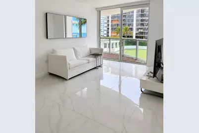 6365 Collins Avenue #811, Miami Beach, FL 33141 - Photo 3