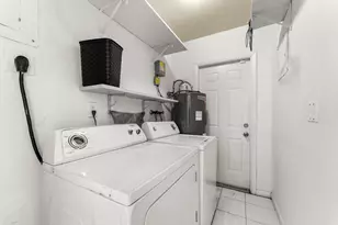 923 W Las Olas Blvd, Fort Lauderdale, FL 33312 - Photo 13