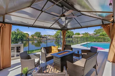 12725 Kingsway Road, Wellington, FL 33414 - Photo 11