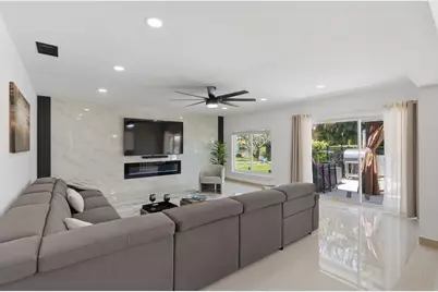 12725 Kingsway Road, Wellington, FL 33414 - Photo 27