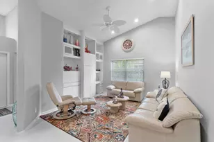 7916 Coral Pointe Dr, Delray Beach, FL 33446 - Photo 13