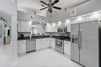 7916 Coral Pointe Drive, Delray Beach, FL 33446 - Photo 17