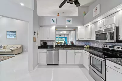 7916 Coral Pointe Drive, Delray Beach, FL 33446 - Photo 15