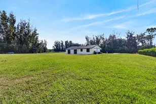5989 Coconut Blvd, The Acreage, FL 33411 - Photo 35