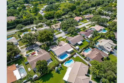 5569 SW 112th Terrace, Cooper City, FL 33330 - Photo 5