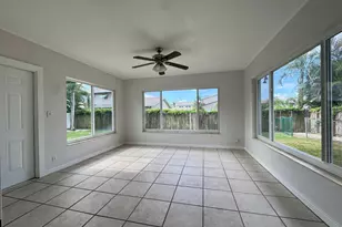 924 SE 8th Ct, Deerfield Beach, FL 33441 - Photo 5