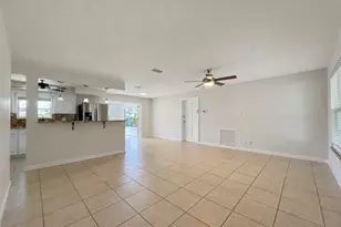 924 SE 8th Ct, Deerfield Beach, FL 33441 - Photo 3