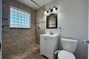 924 SE 8th Ct, Deerfield Beach, FL 33441 - Photo 15