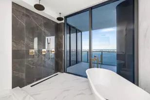 700 NE 24th St, Miami, FL 33137 - Photo 17