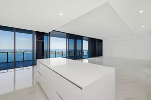 700 NE 24th St, Miami, FL 33137 - Photo 9