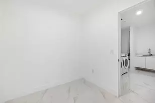 700 NE 24th St, Miami, FL 33137 - Photo 29
