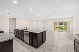 5332 NW Wisk Fern Cir, Port Saint Lucie, FL 34986 - Photo 9